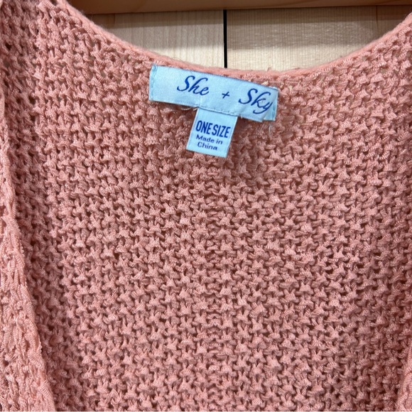 She + Sky Beachy Mauve Open Knit V-Neck Oversized Tunic Sweater – One Size - Picture 2 of 5